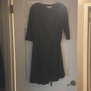 NWT Adam Levine Wrap Top Forest Green. Sz. L